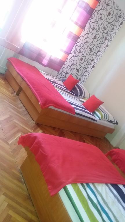 Horvath Apartmanhaz Kaposvar Bagian luar foto