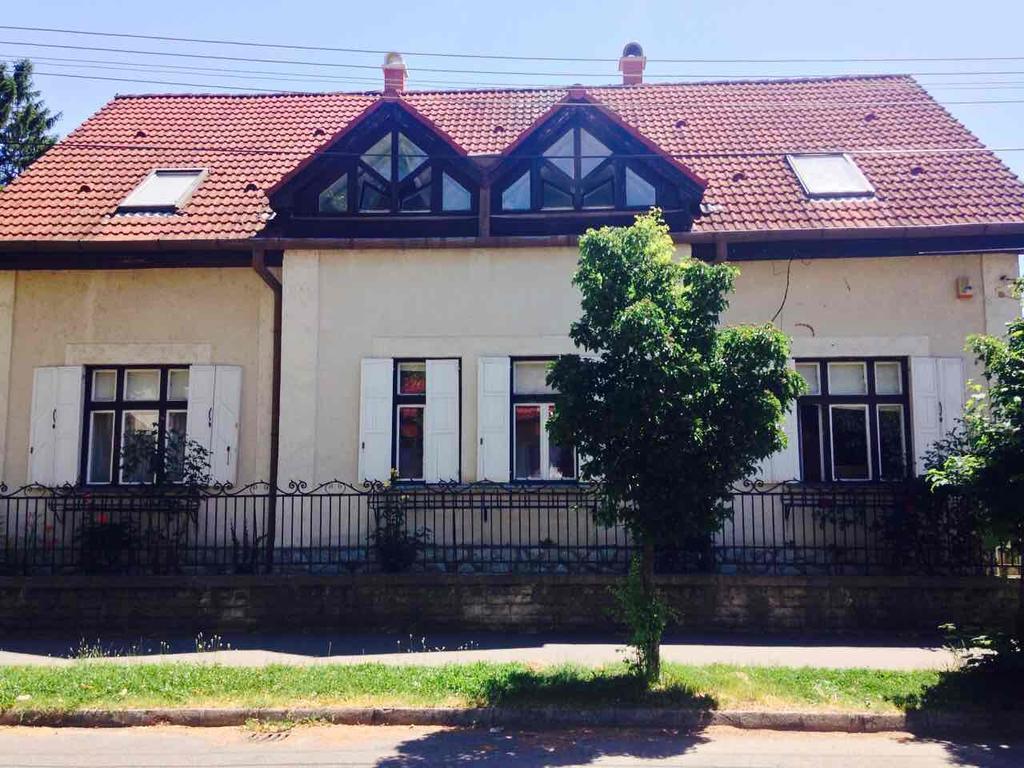 Horvath Apartmanhaz Kaposvar Bagian luar foto