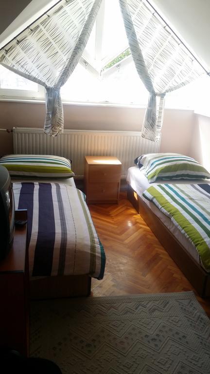 Horvath Apartmanhaz Kaposvar Bagian luar foto