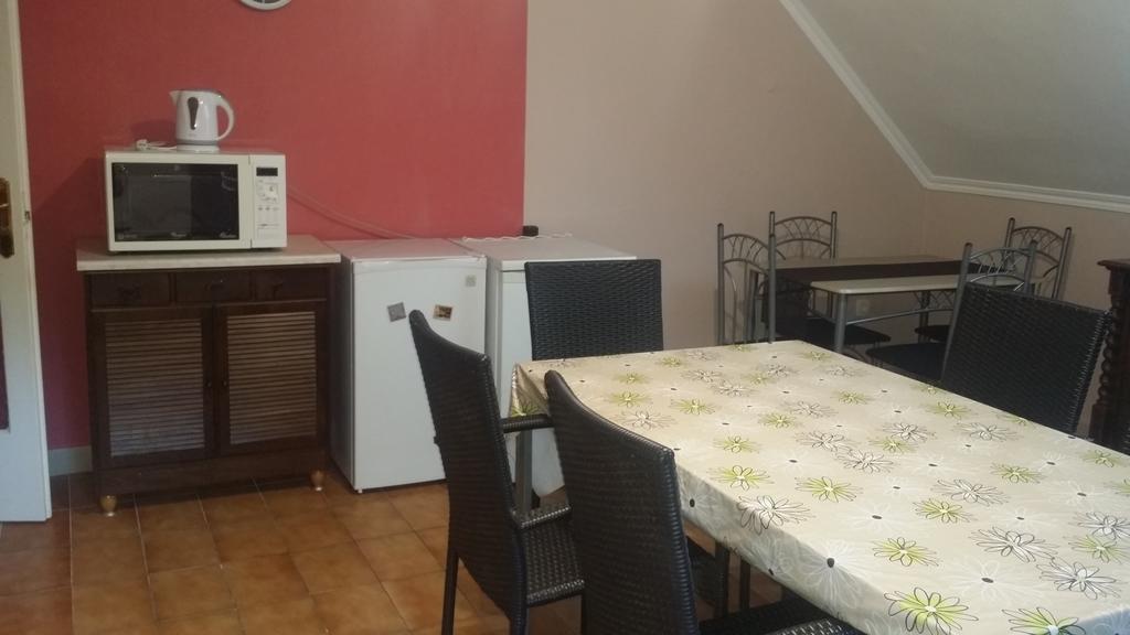 Horvath Apartmanhaz Kaposvar Bagian luar foto
